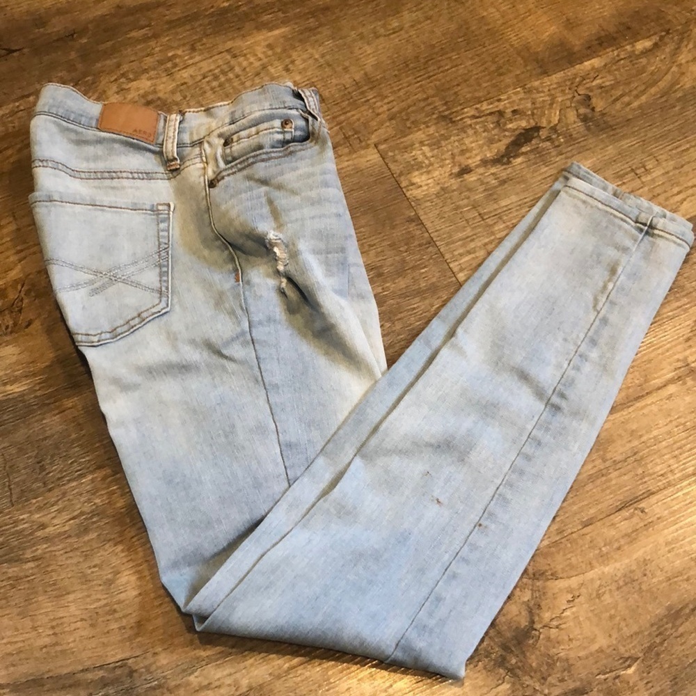 Aero High Rise‎ Skinny Distressed Jeans